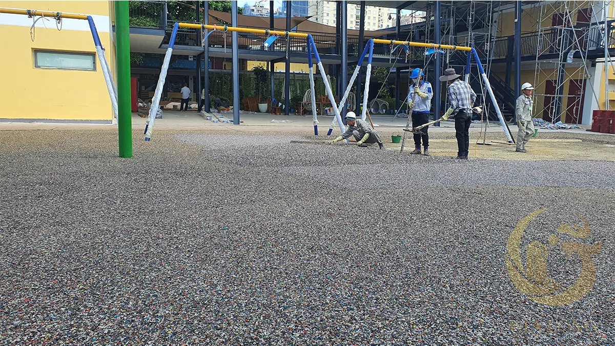 Thi công lớp đệm SBR cho sân chơi trẻ em